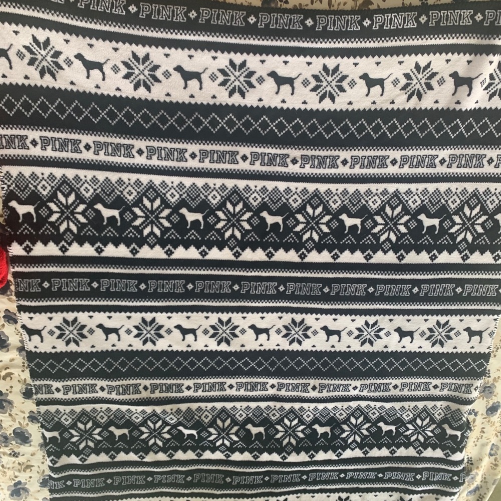 Victoria’s Secret Sherpa blanket